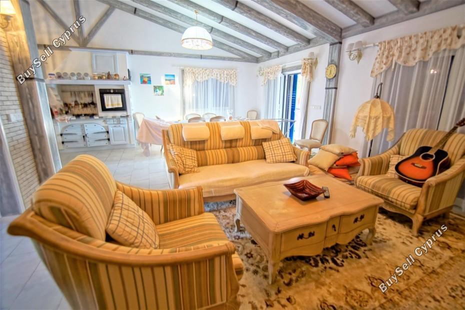 6 bedroom bungalow for sale coral bay paphos 7739682 image 11753295