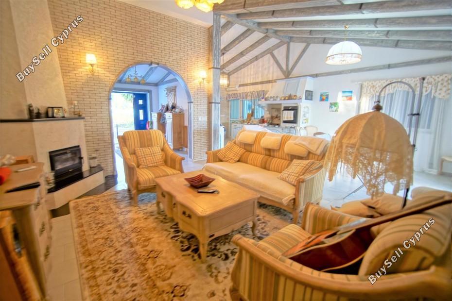 6 bedroom bungalow for sale coral bay paphos 7739682 image 12170425