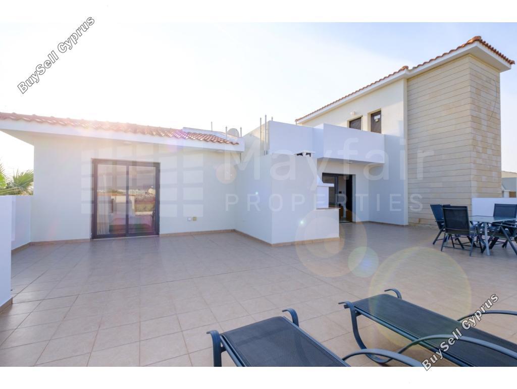 2 bedroom penthouse for rent dekeleia larnaca 8442492 image 16029985