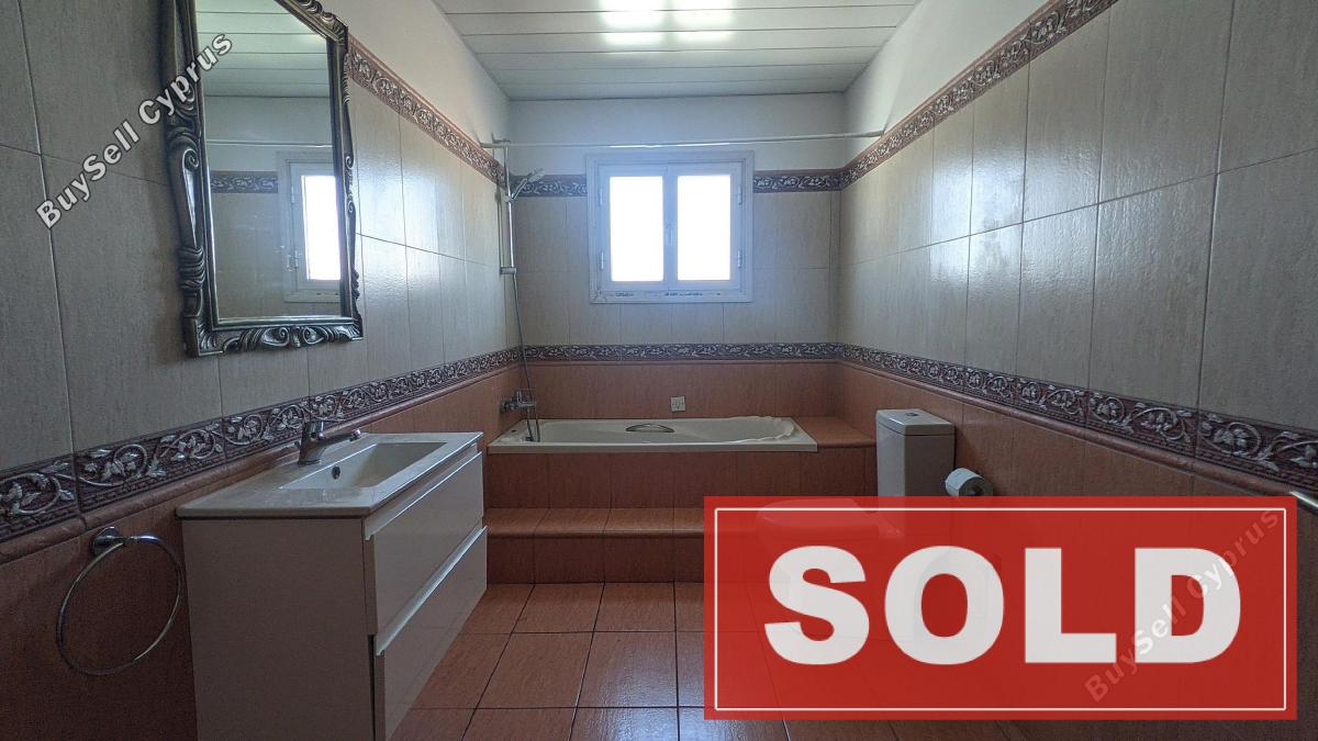 7 bedroom detached house sold kokkinotrimithia nicosia 1530303 image 11169490