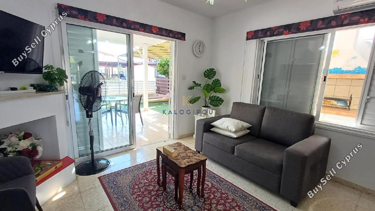 2 bedroom semi detached house for rent pervolia larnaca 8821703 image 16938781