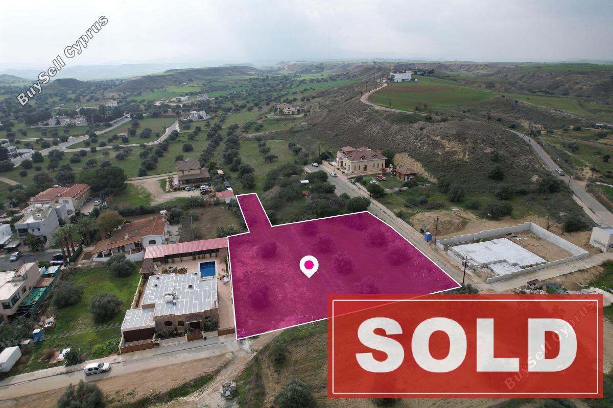 land sold tseri nicosia 1057413 image 3471070
