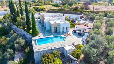 4 Bedroom Bungalow for sale in Latsi, Paphos 15730393