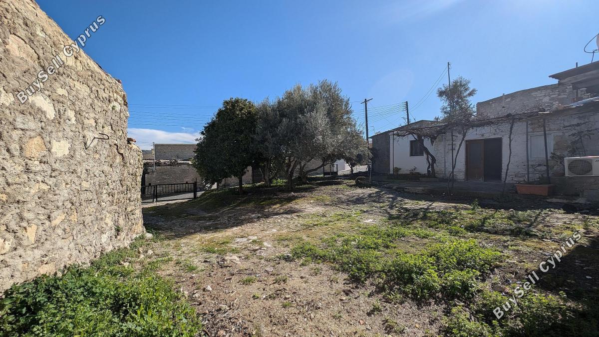 land under offer giolou paphos 1668533 image 14187120