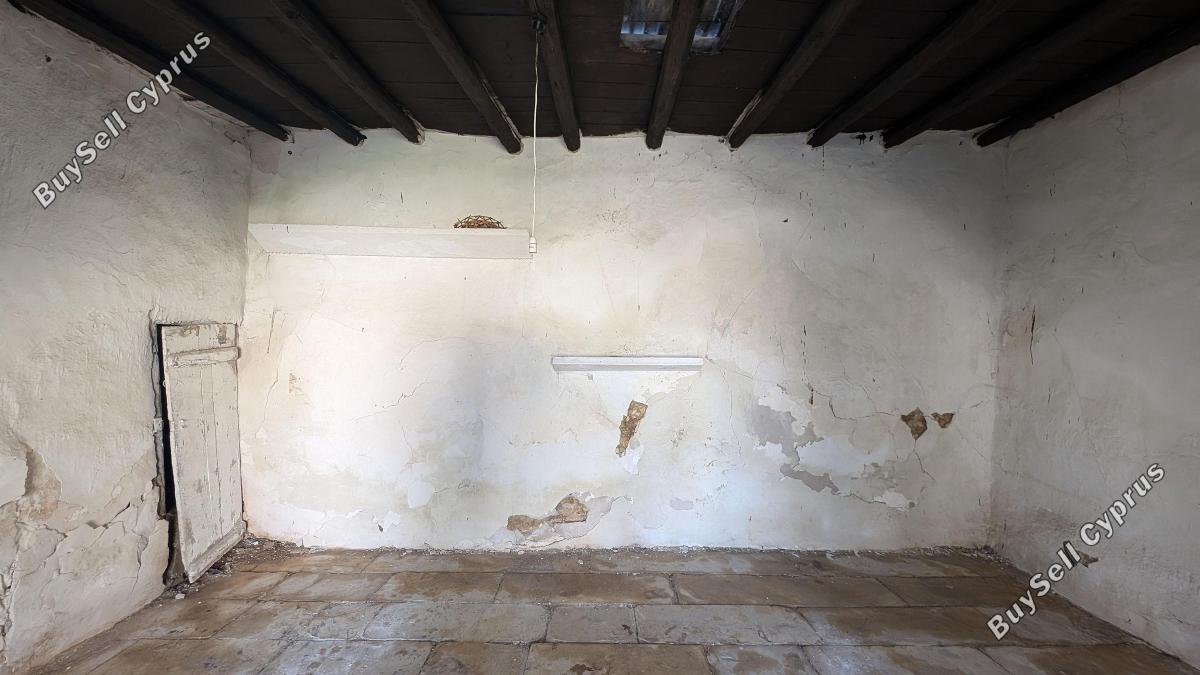 land under offer giolou paphos 1668533 image 14187161