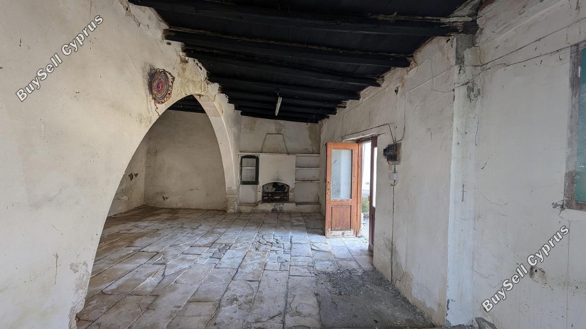 land under offer giolou paphos 1668533 image 14187168