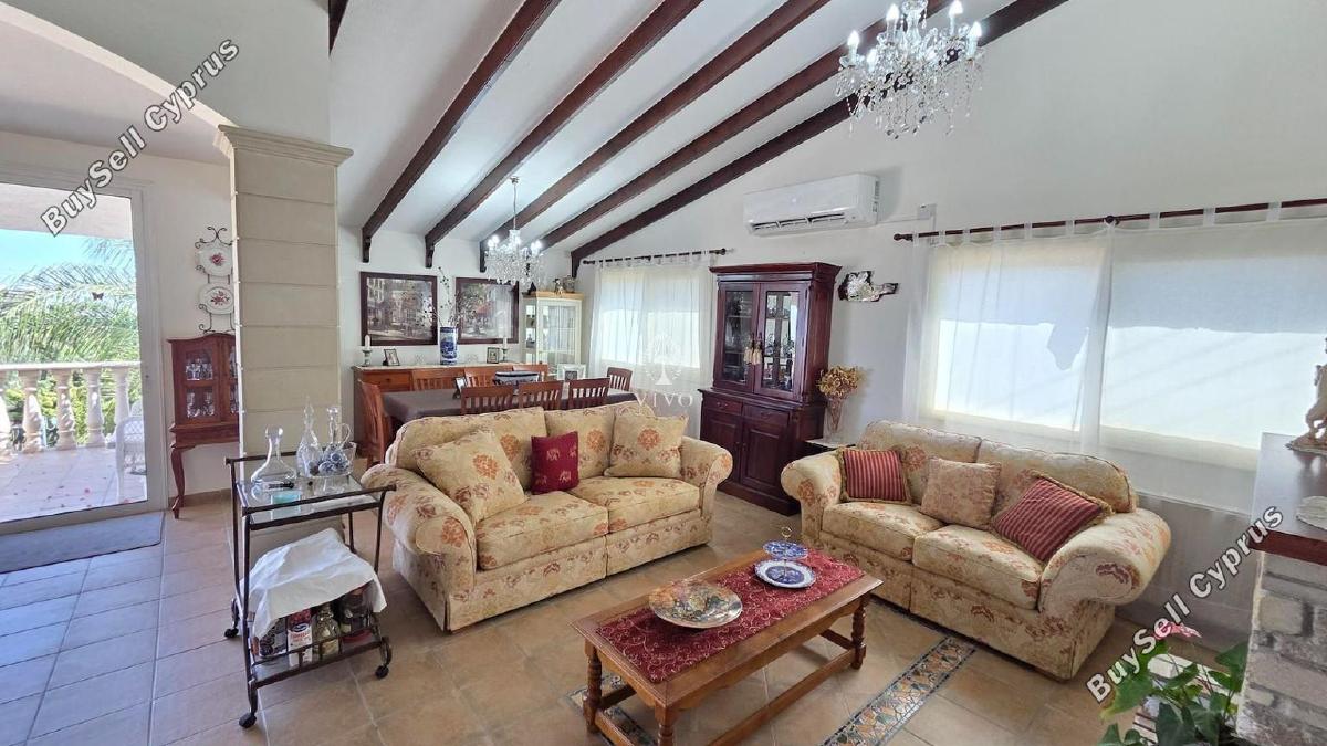 9 bedroom detached house for sale kolossi limassol 1871933 image 17276054