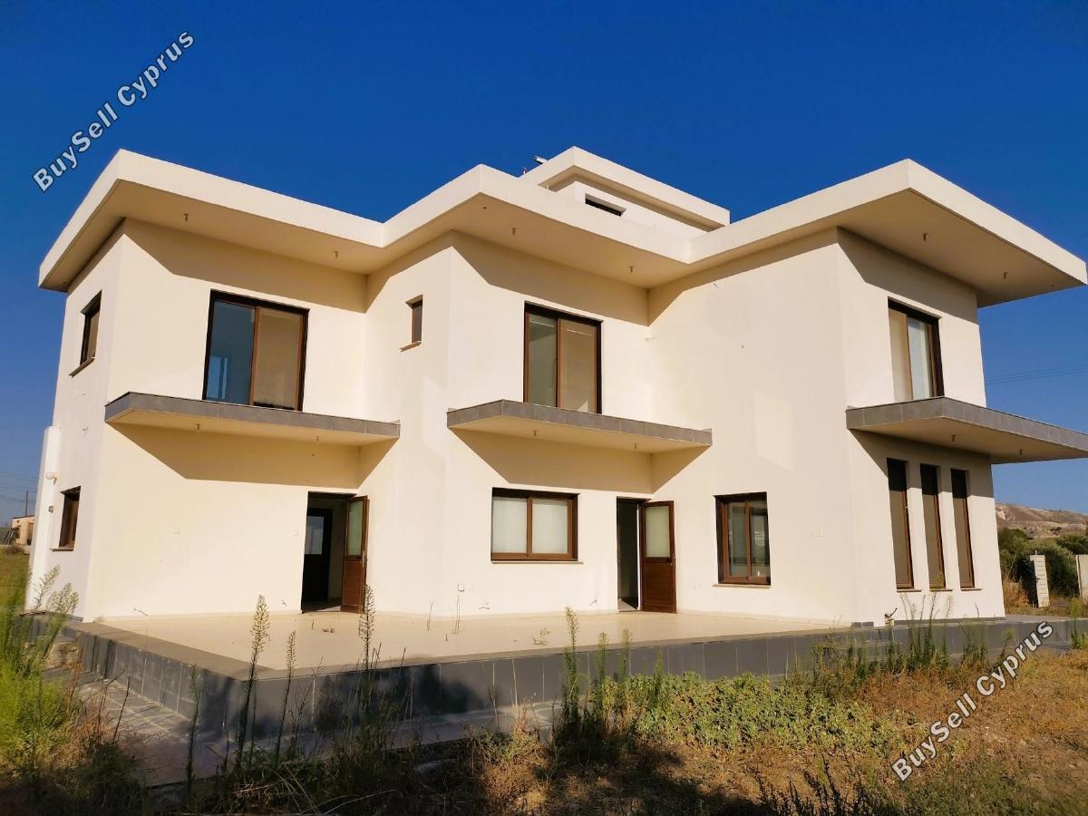 4 Bedroom Detached house for sale in Lympia, Nicosia 16118759