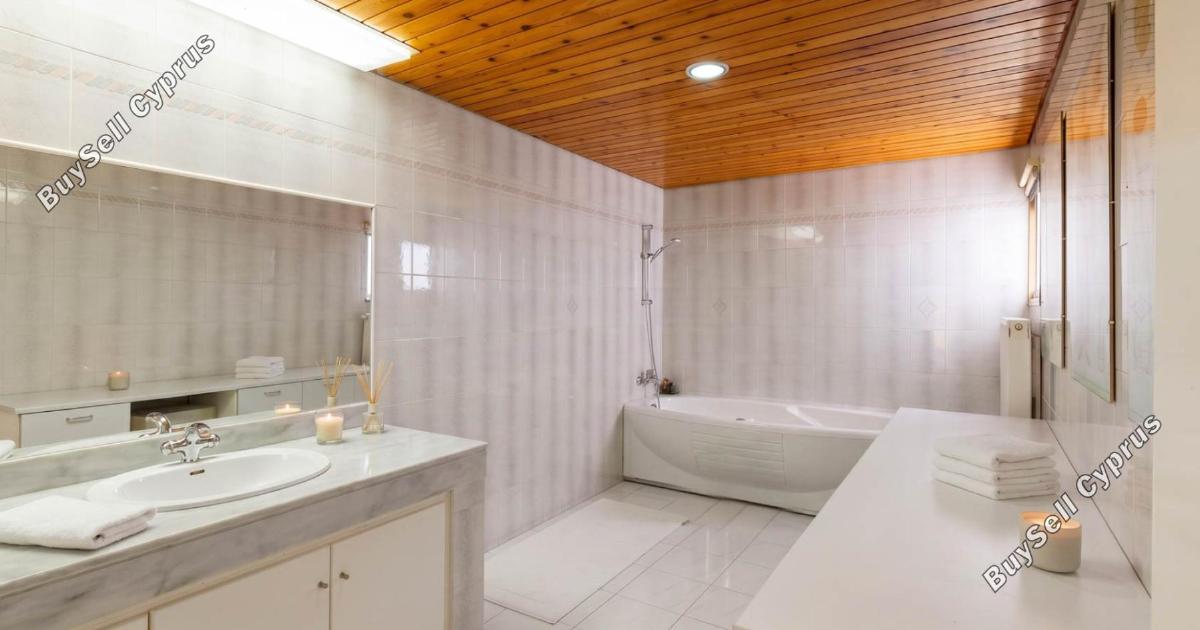 7 bedroom detached house for sale agios tychonas limassol 8675553 image 16057608