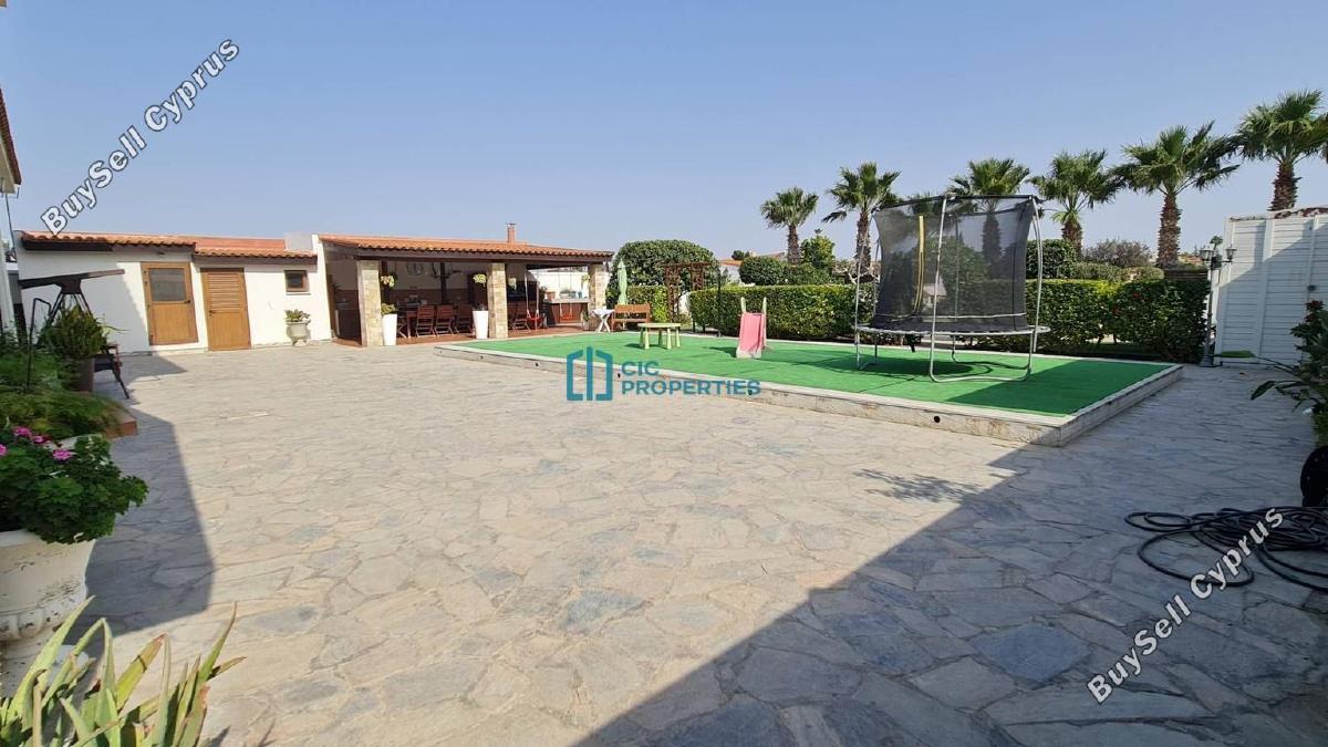 9 bedroom detached house for sale kiti larnaca 7819953 image 10671077