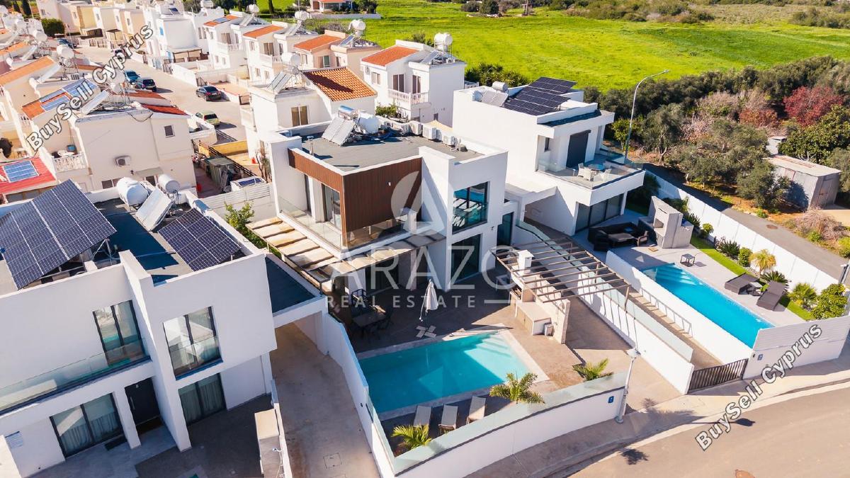 3 Bedroom Detached house for sale in Agia Triada, Famagusta 16653142