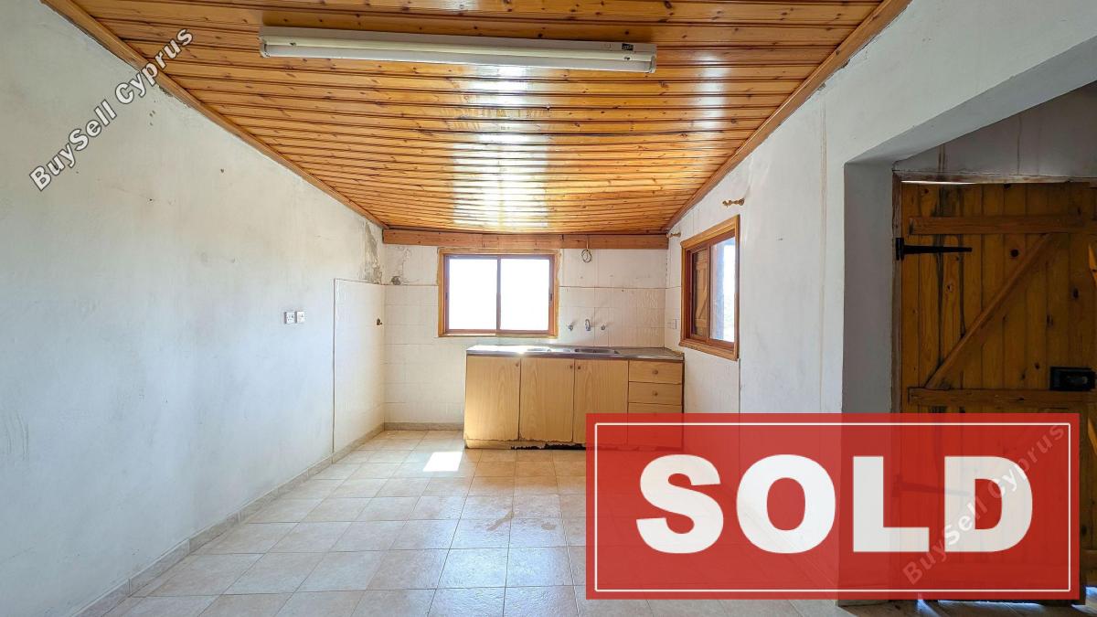 2 bedroom detached house sold salamiou paphos 8541363 image 15507358