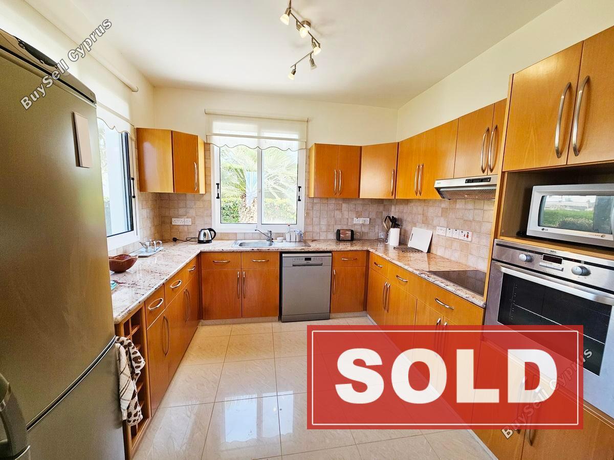 4 bedroom bungalow sold sea caves peyia paphos 8674363 image 16053789