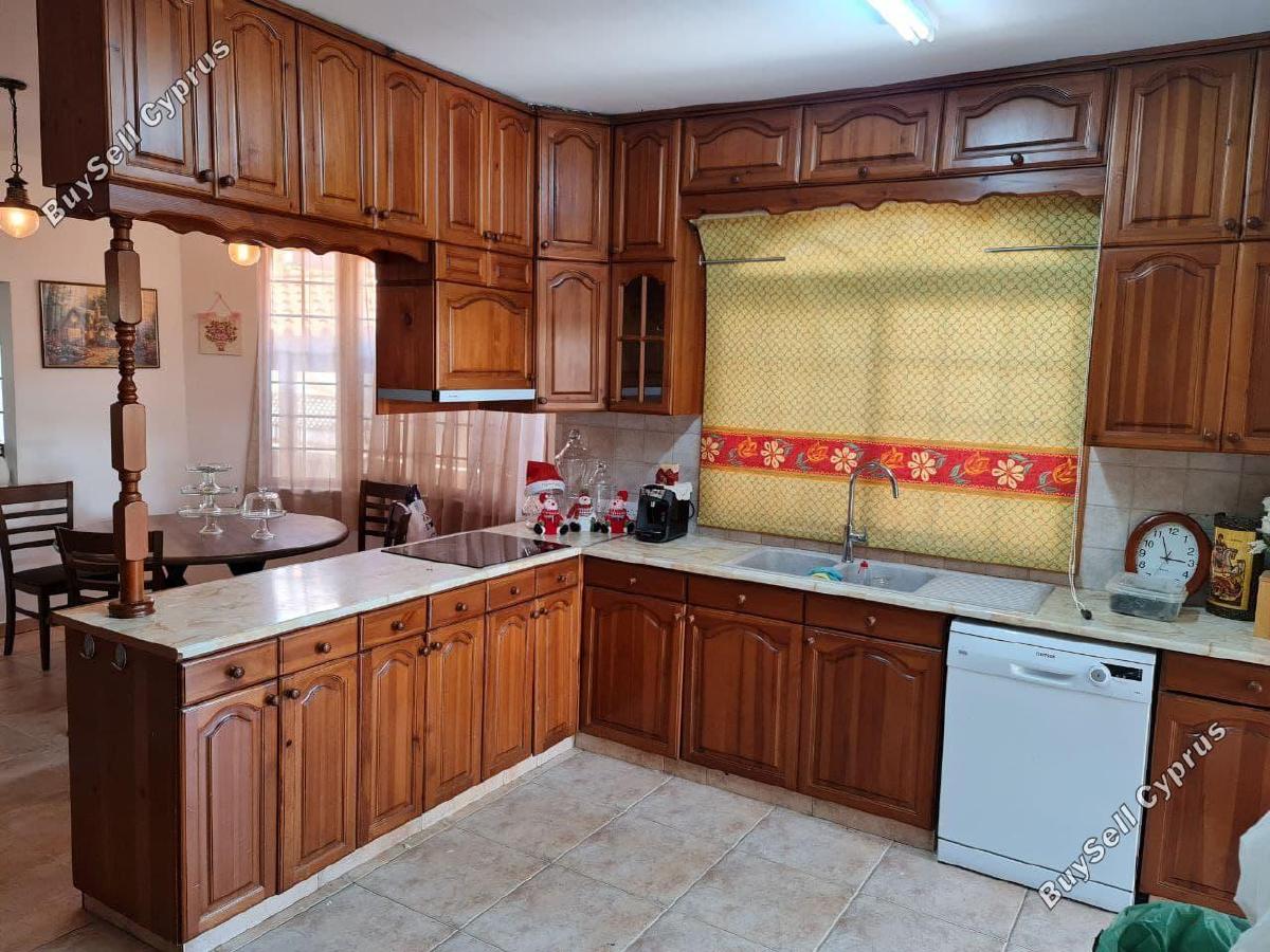 7 bedroom detached house for sale agios athanasios limassol 7942863 image 11322288
