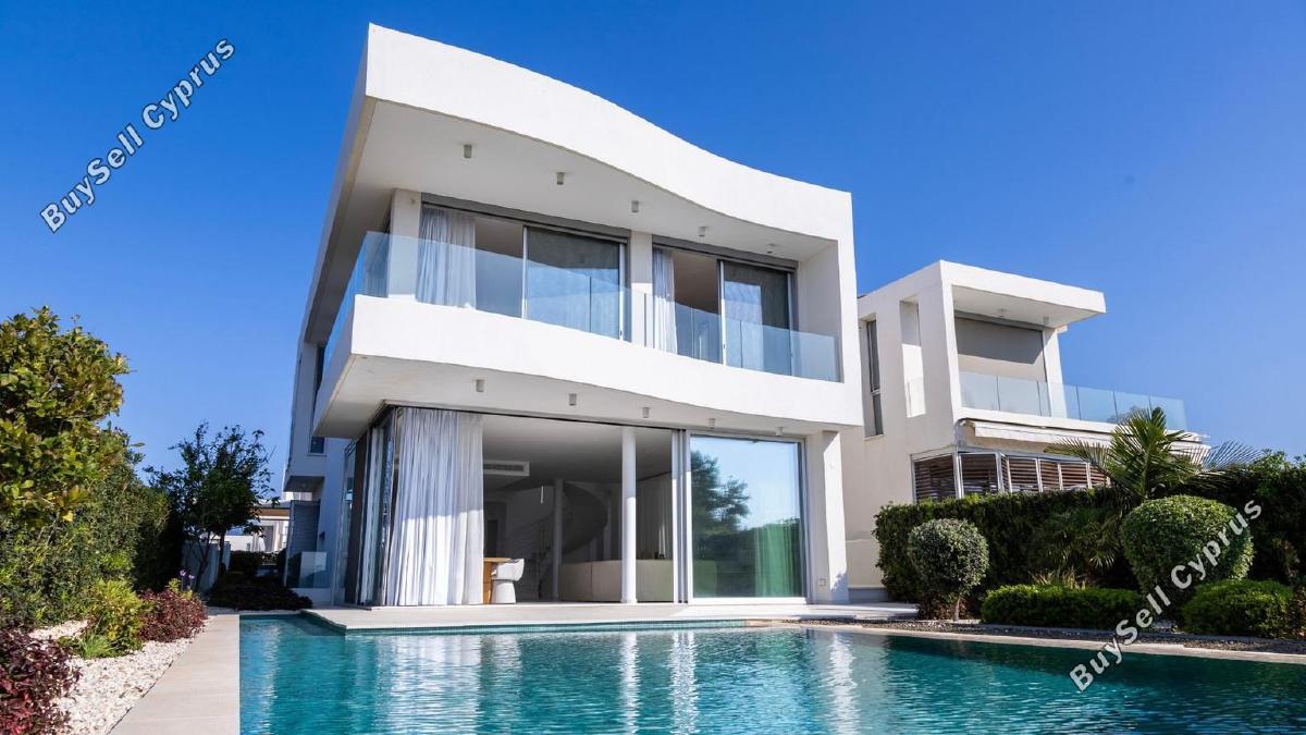 5 Bedroom Detached house for sale in Coral Bay, Paphos 16517307