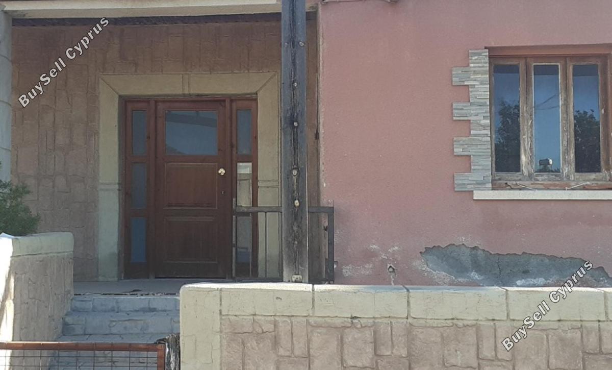 4 Bedroom Detached house for sale in Palaiometocho, Nicosia 16251315