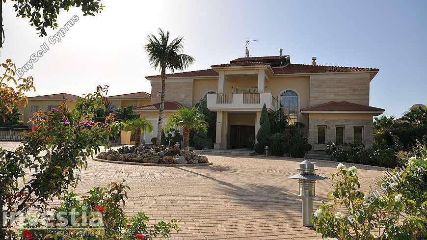 6 bedroom detached house for rent dekeleia larnaca 7481104 image 13764808