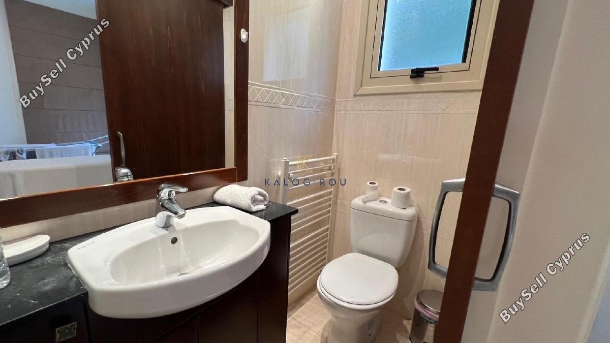 6 bedroom detached house for rent dekeleia larnaca 8255104 image 13902605