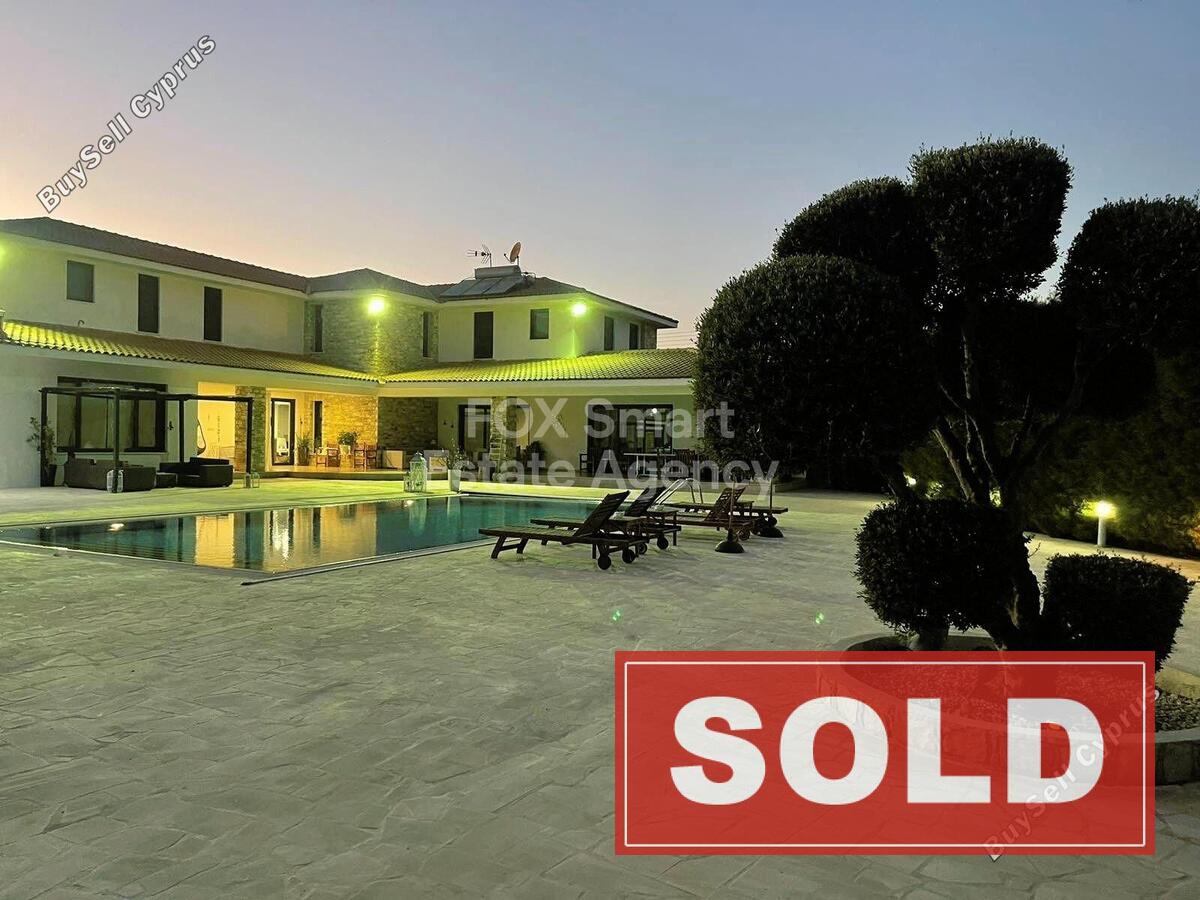 6 bedroom detached house sold dromolaxia larnaca 1239514 image 1934028