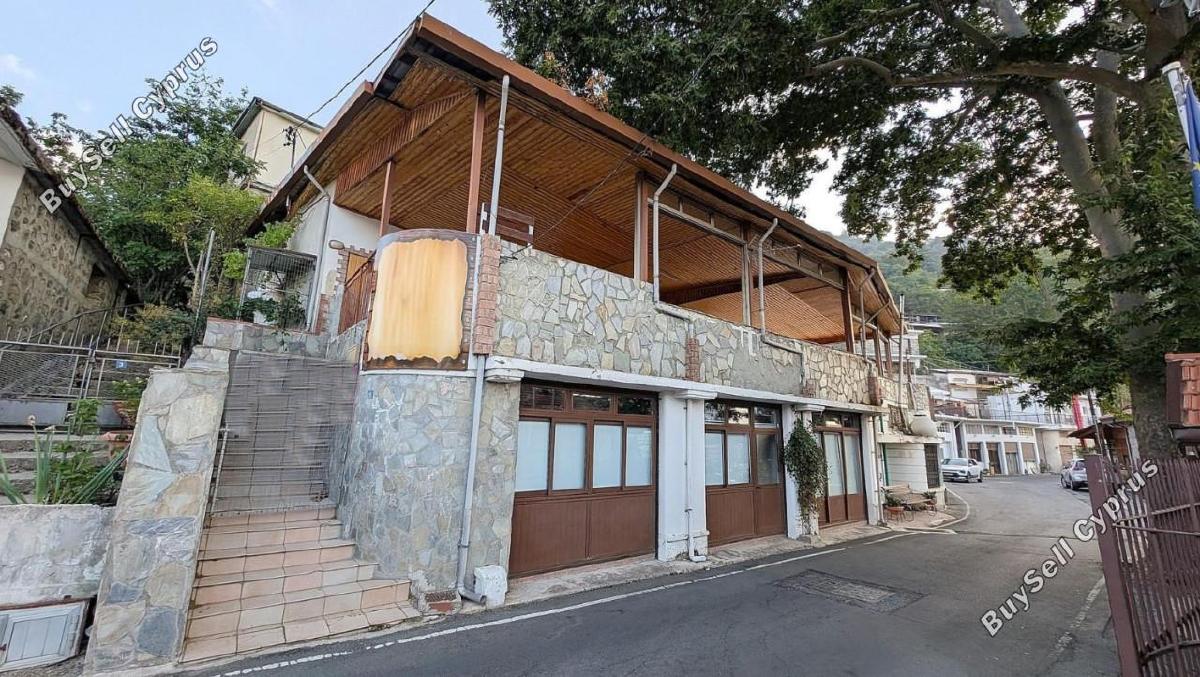 Hotel for sale in Pedoulas, Nicosia 15980782