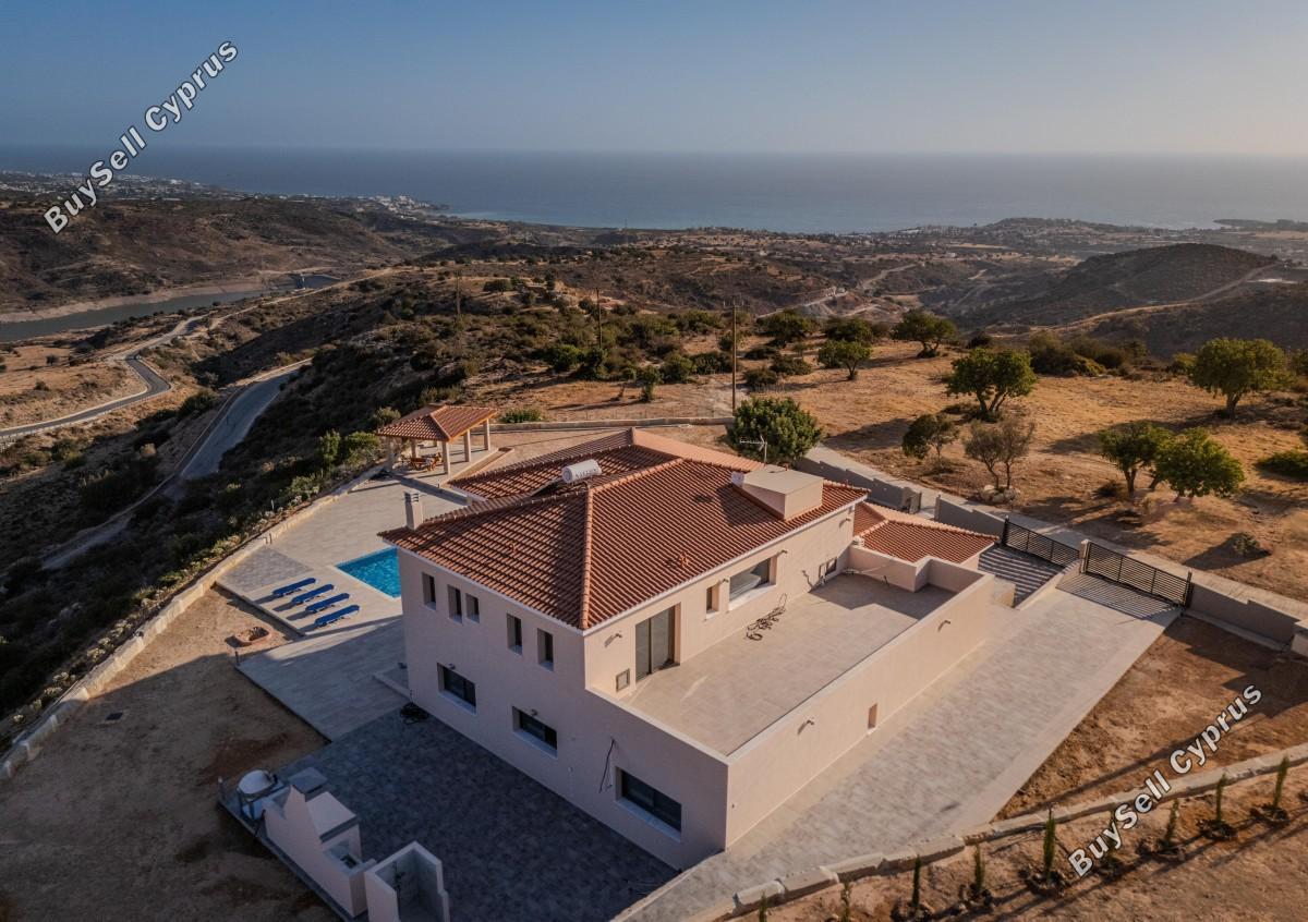 4 Bedroom Detached house for sale in Akoursos, Paphos 16721990