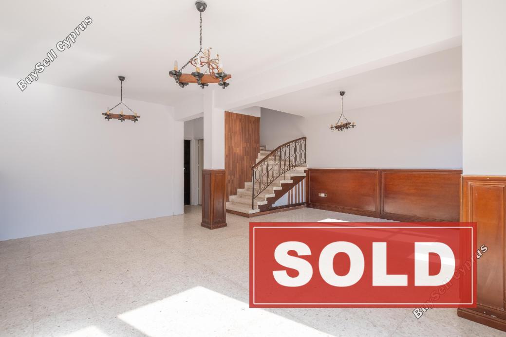 4 bedroom town house sold latsia nicosia 1297624 image 13207321