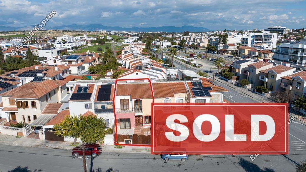 4 bedroom town house sold latsia nicosia 1297624 image 13207338