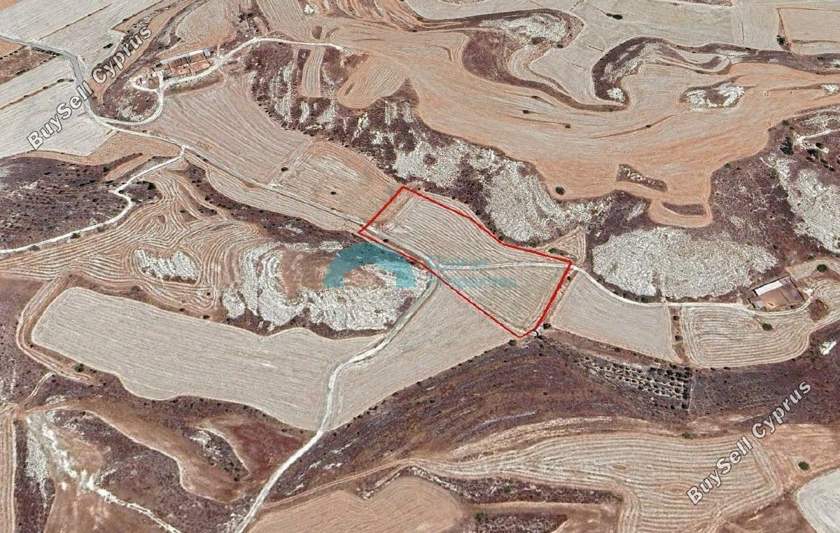 10703 SQM Land for sale in Kalo Chorio Larnacas, Larnaca 5460395