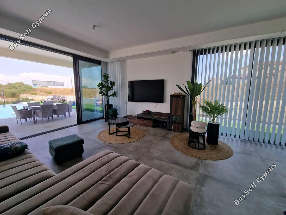 6 bedroom detached house for sale aradippou larnaca 8765874 image 16569252