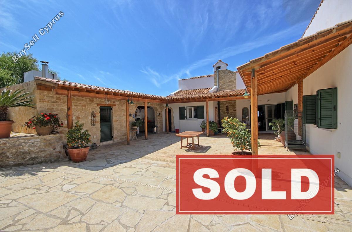 5 bedroom detached house sold mesa chorio paphos 693384 image 494038