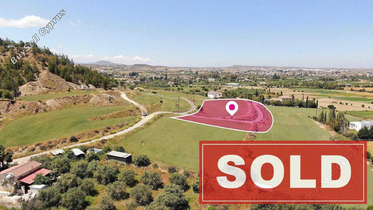 land sold pera orinis nicosia 1104984 image 4868843