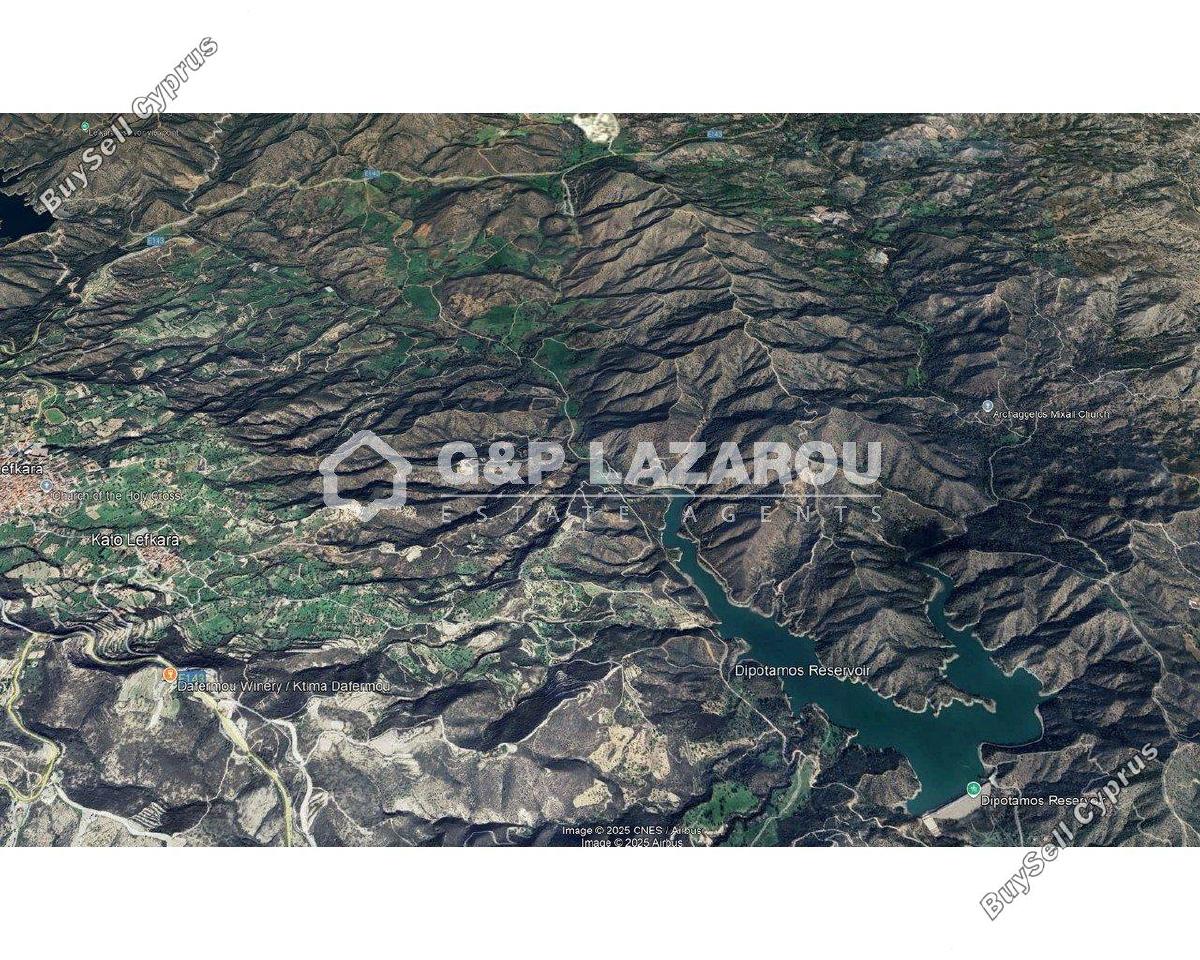 9031 SQM Land for sale in Kato Lefkara, Larnaca 10317778