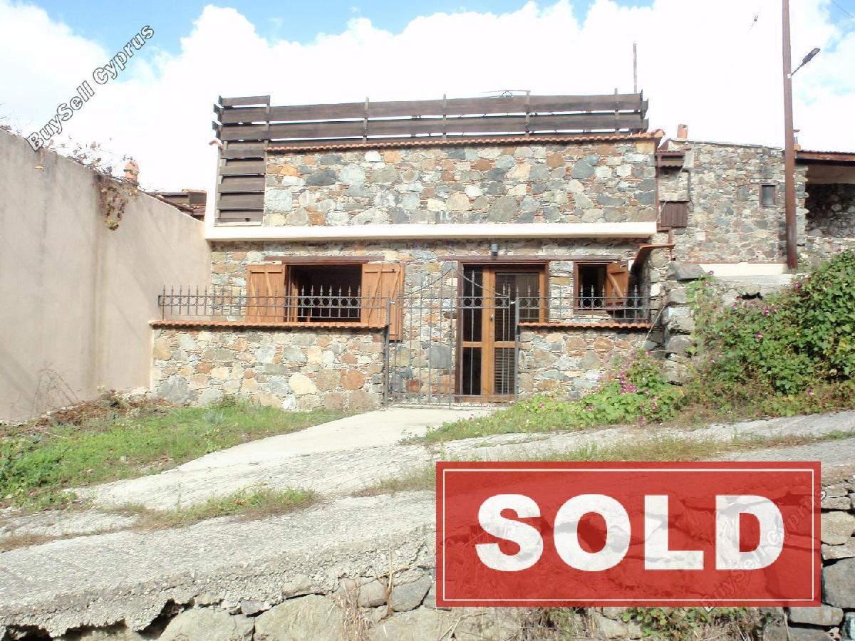 3 bedroom semi detached house sold louvaras limassol 1221705 image 1863098