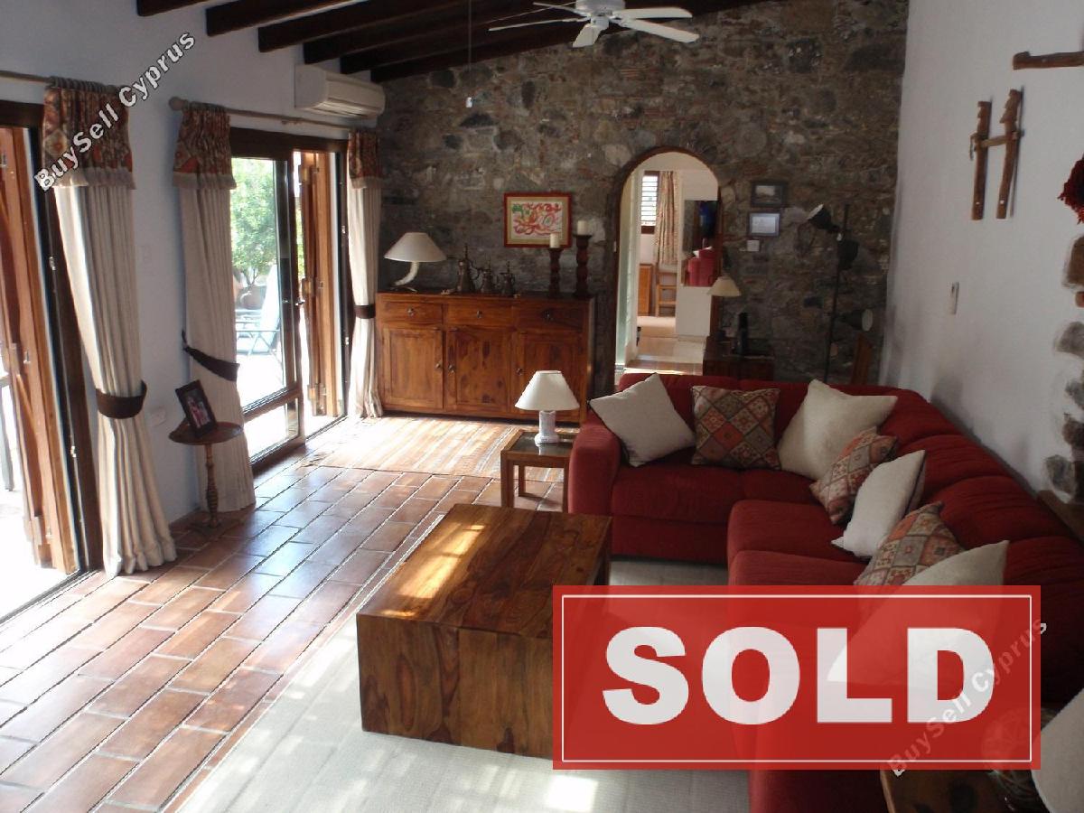 3 bedroom semi detached house sold louvaras limassol 1221705 image 1863106