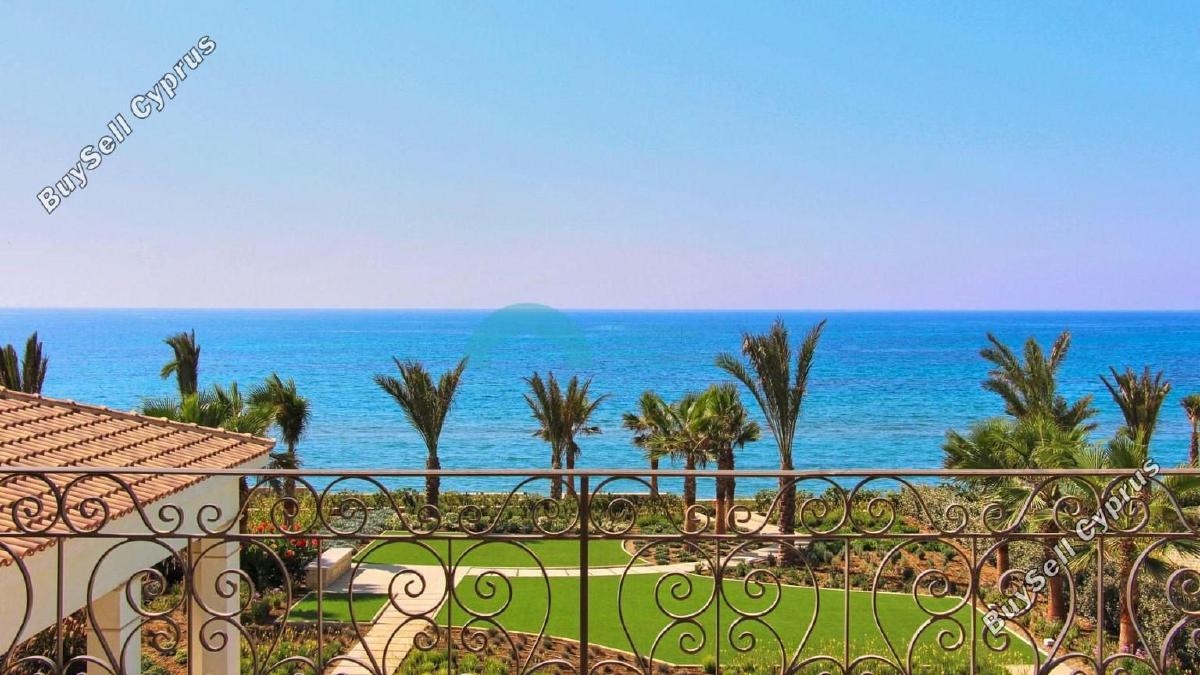 6 bedroom detached house for sale pervolia larnaca 1724805 image 5470433