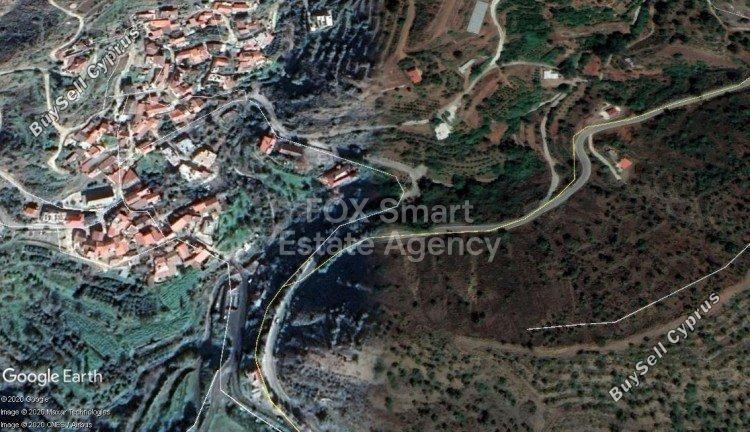 2650 SQM Plot for sale in Agioi Vavatsinias, Larnaca 5746779