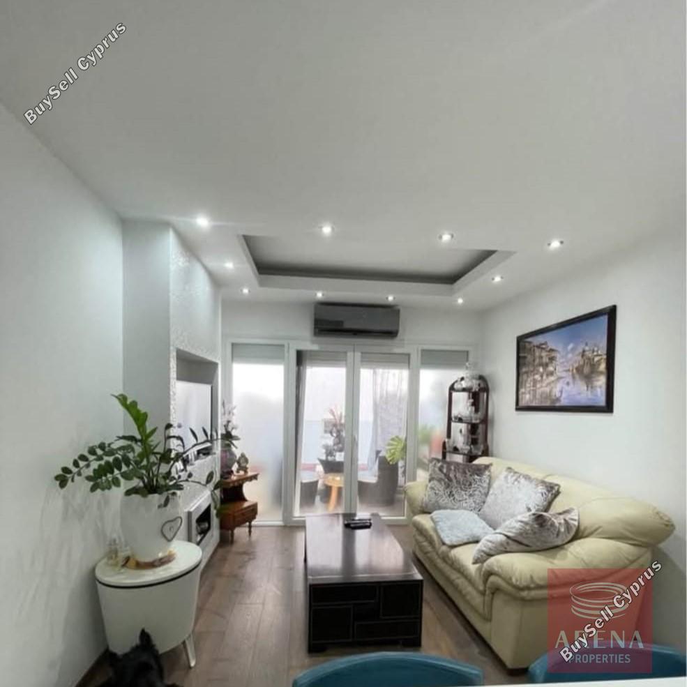 2 bedroom apartment for sale mackenzie larnaca 1703235 image 13143996