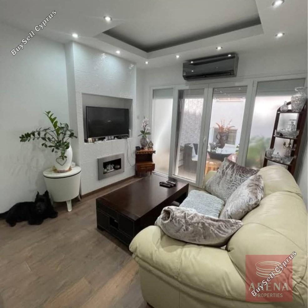 2 bedroom apartment for sale mackenzie larnaca 1703235 image 13143997