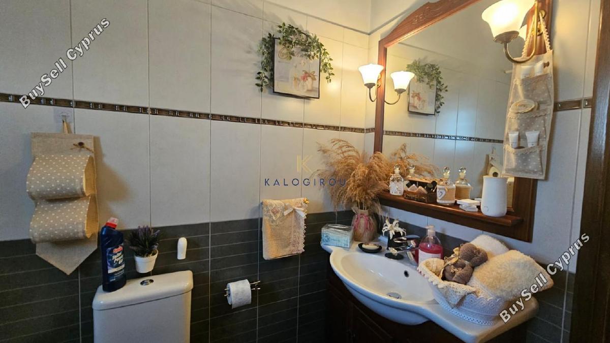 3 bedroom apartment for sale dromolaxia larnaca 7604335 image 9994148