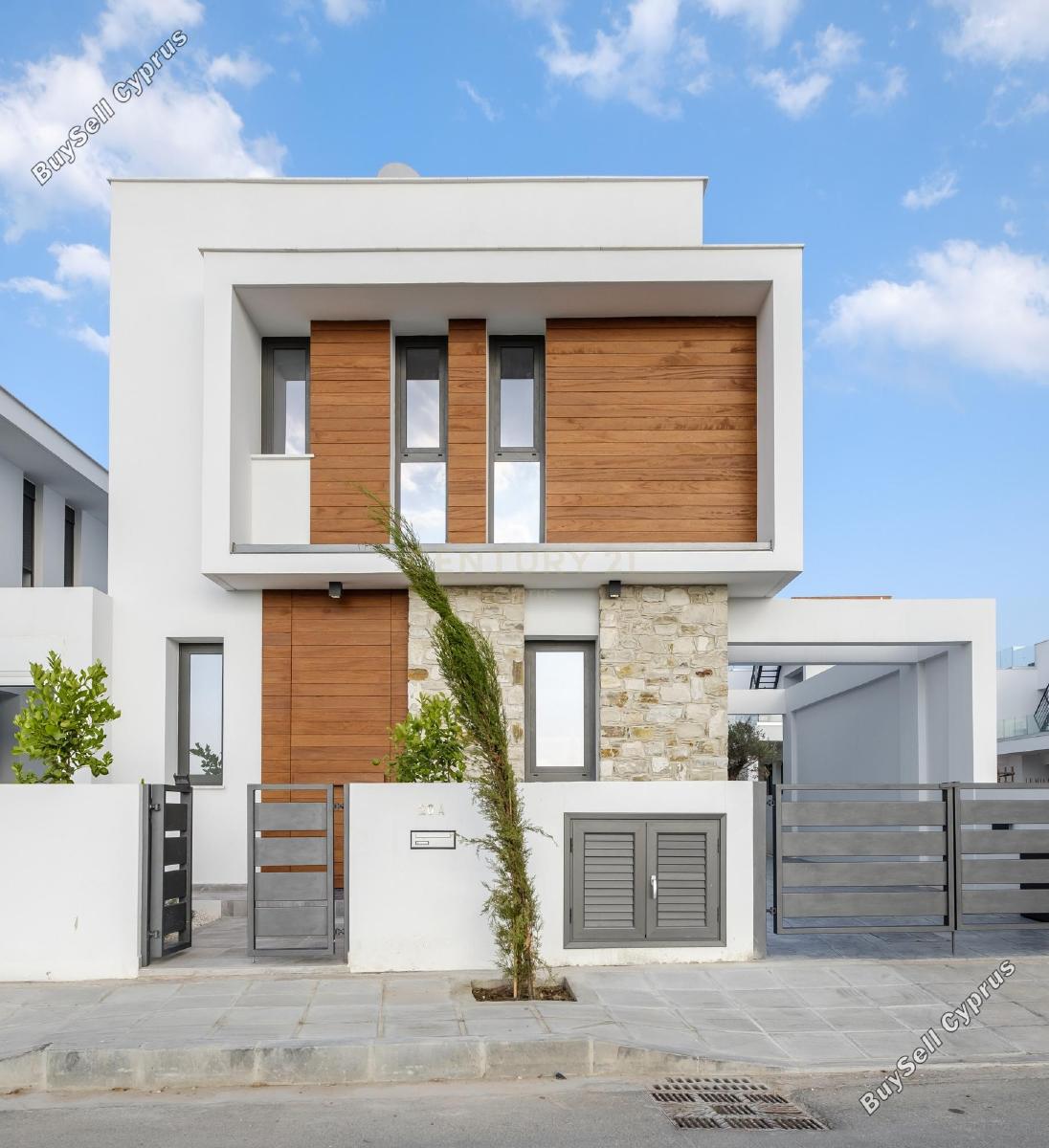4 Bedroom Detached house for sale in Xylotymvou, Larnaca 15168969