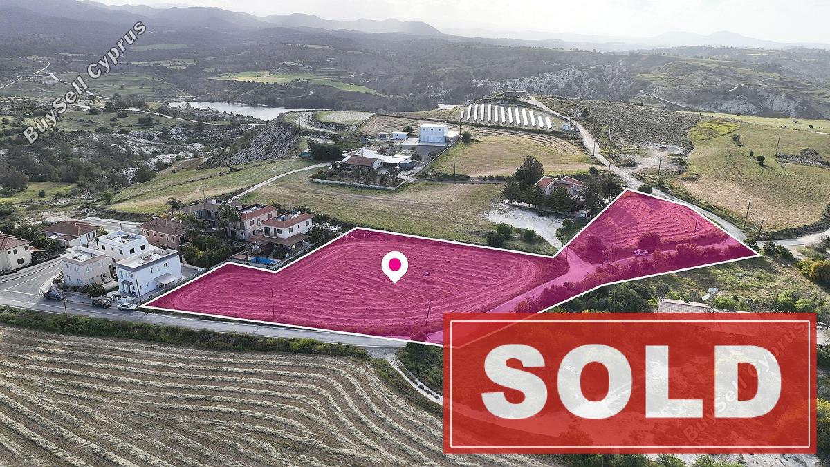 land sold pera orinis nicosia 1056935 image 2906796