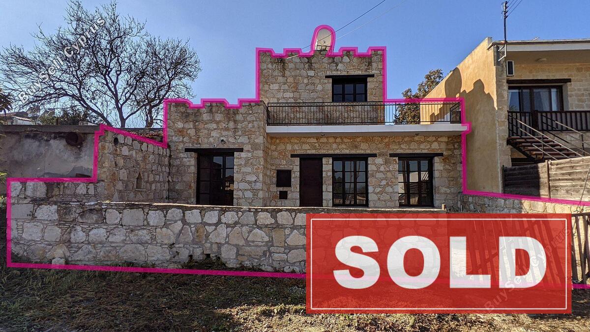3 bedroom semi detached house sold stroumbi paphos 1062665 image 1203554