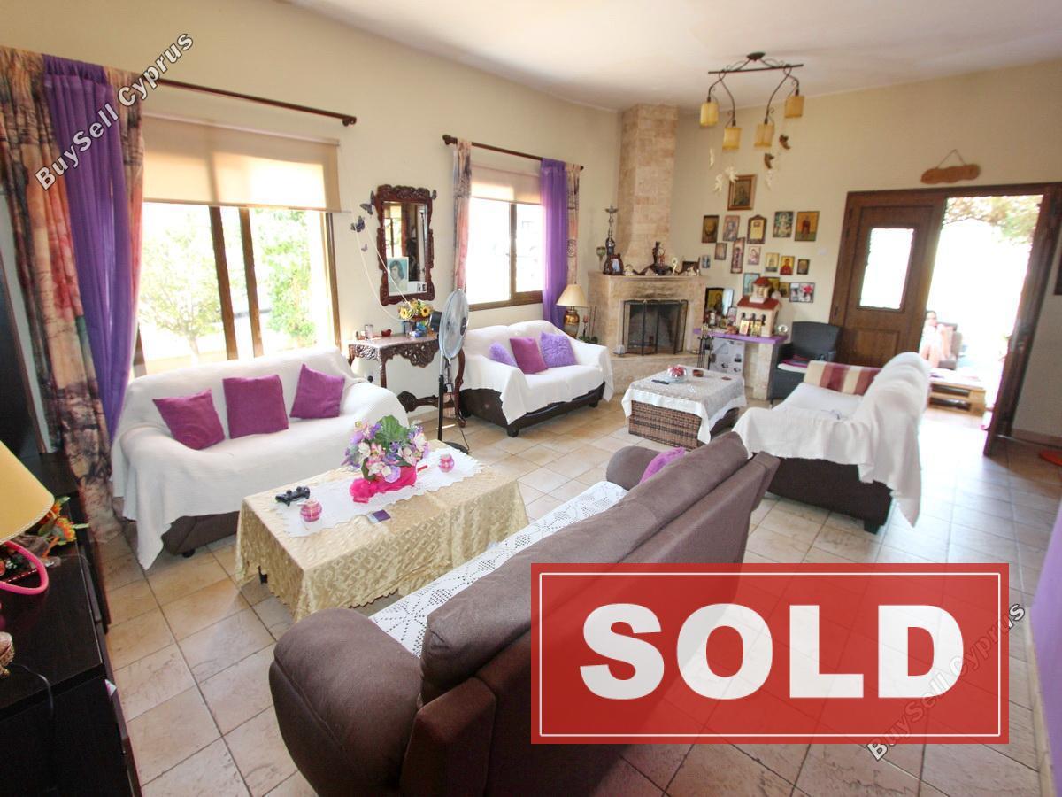 3 bedroom bungalow sold paralimni famagusta 695765 image 499184