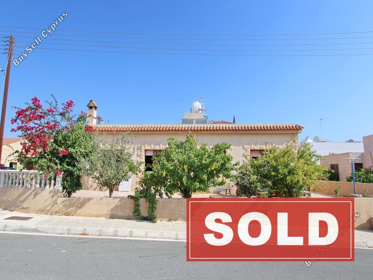 3 bedroom bungalow sold paralimni famagusta 695765 image 499198