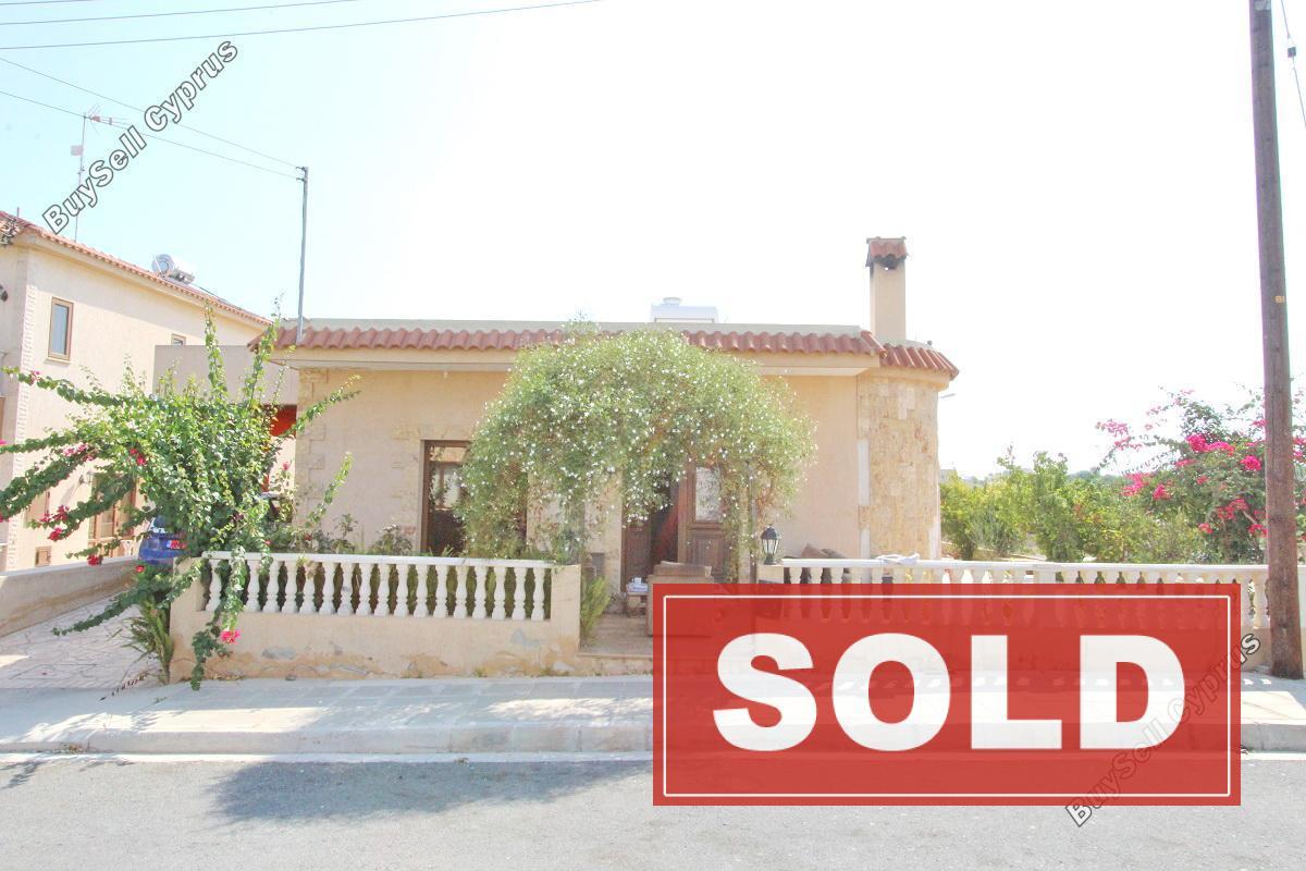 3 bedroom bungalow sold paralimni famagusta 695765 image 499229