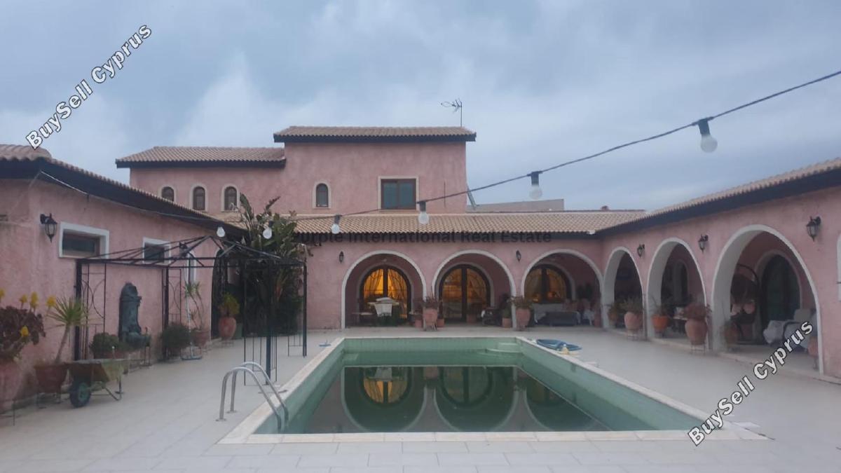 4 Bedroom Detached house for sale in Mosfiloti, Larnaca 15085954