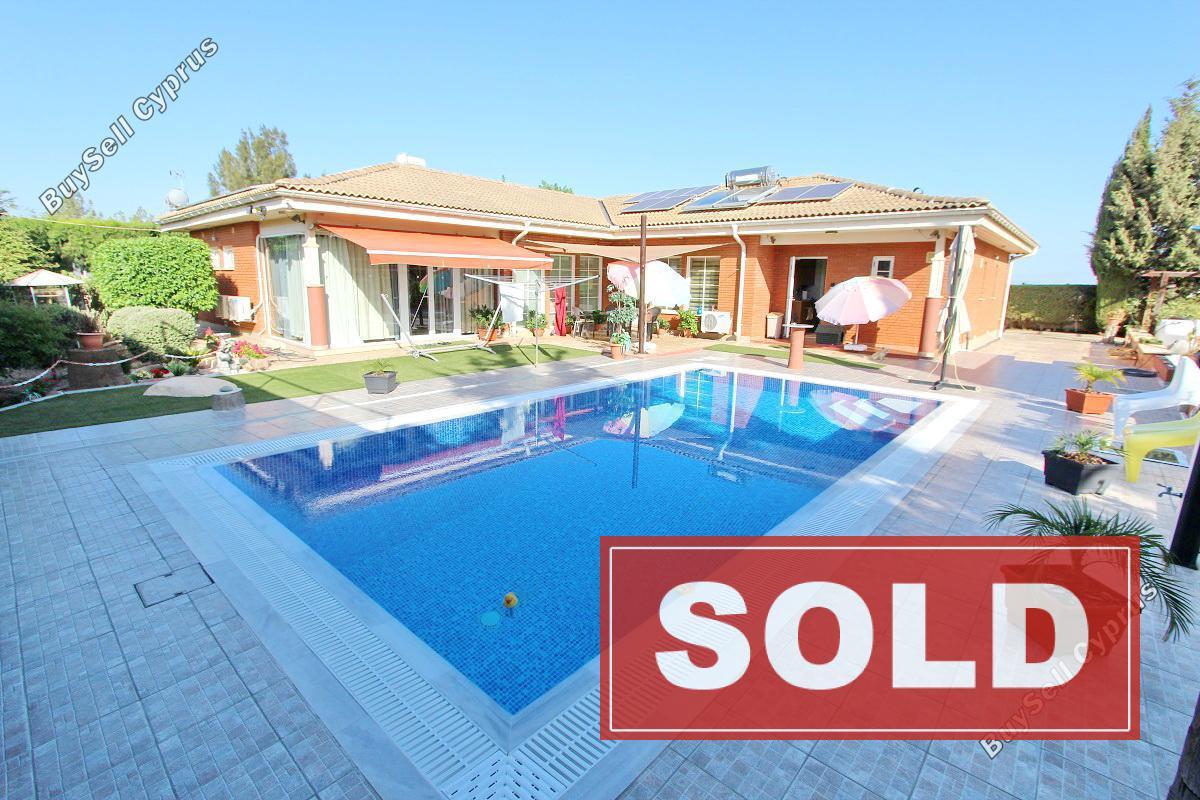 4 bedroom bungalow sold deryneia famagusta 698995 image 553899