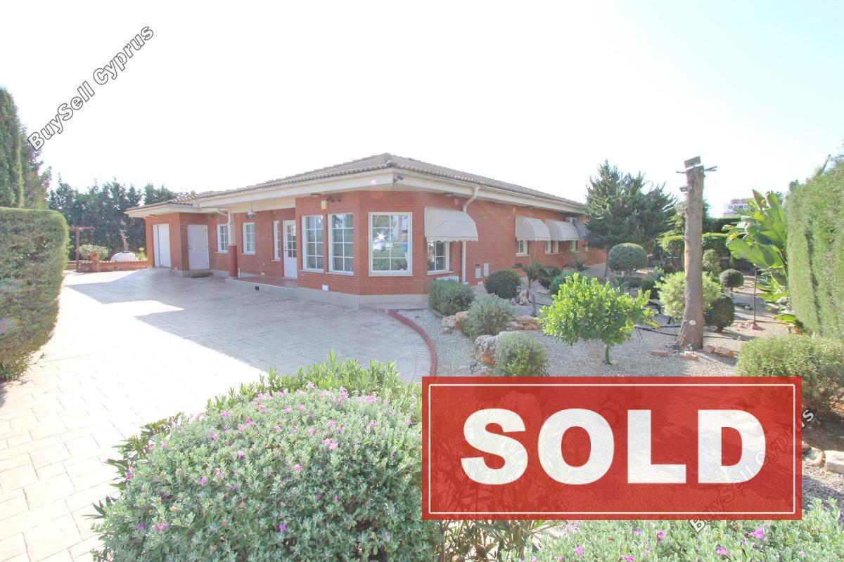 4 bedroom bungalow sold deryneia famagusta 698995 image 553908
