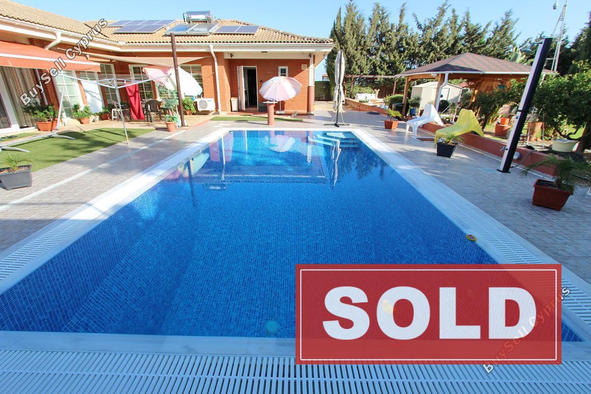4 bedroom bungalow sold deryneia famagusta 698995 image 553925