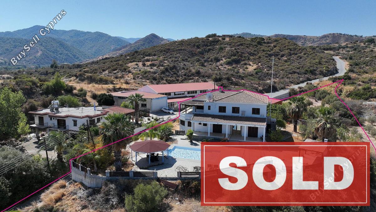7 bedroom detached house sold kato pyrgos nicosia 1563816 image 3902034